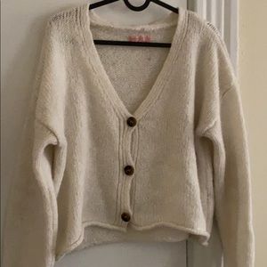 UO Cropped Cardigan